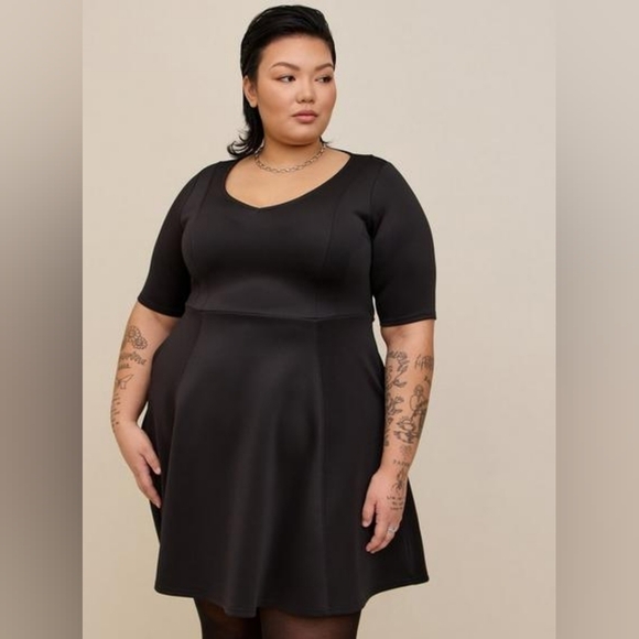 Torrid Fluted Fit & Flare Mini Dress Scuba Black NWT - Picture 3 of 13